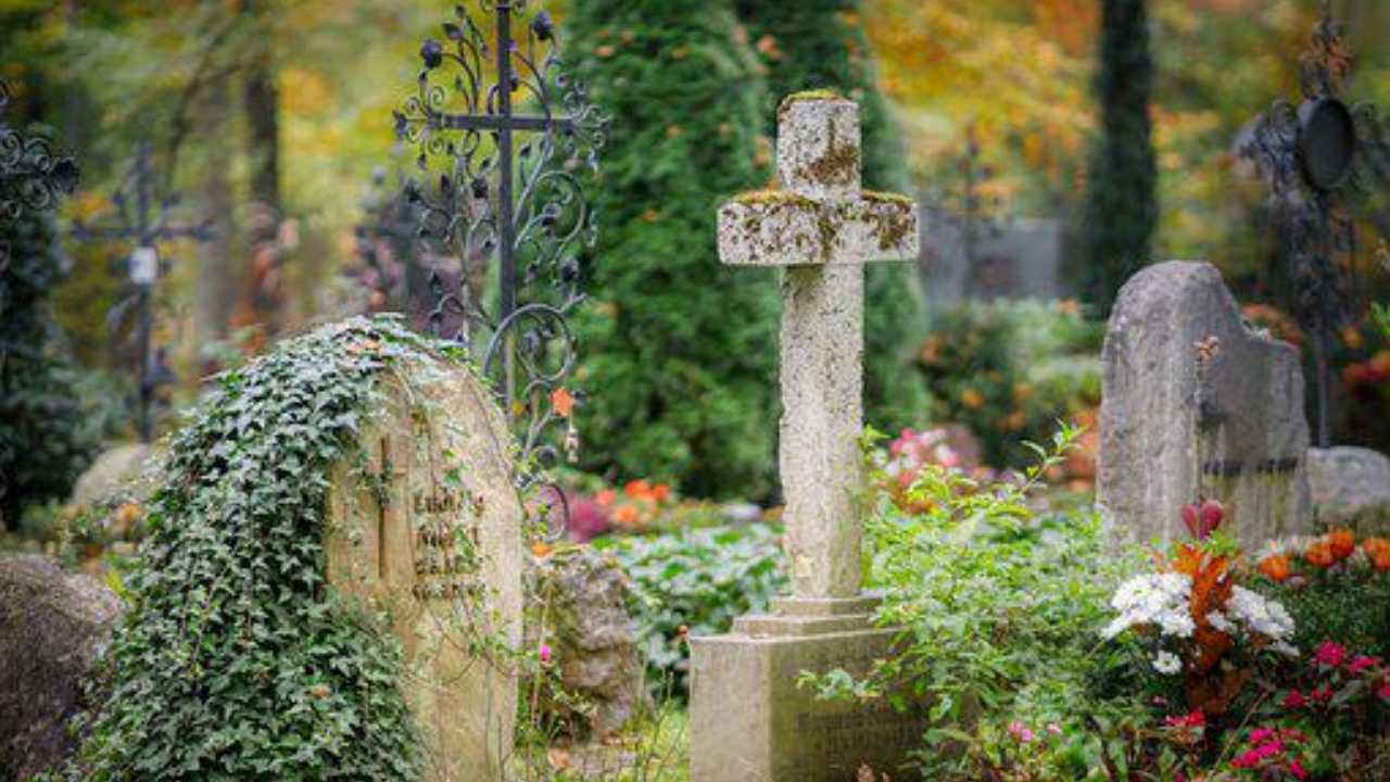 Cimitero di Marcianise lettera figlia padre