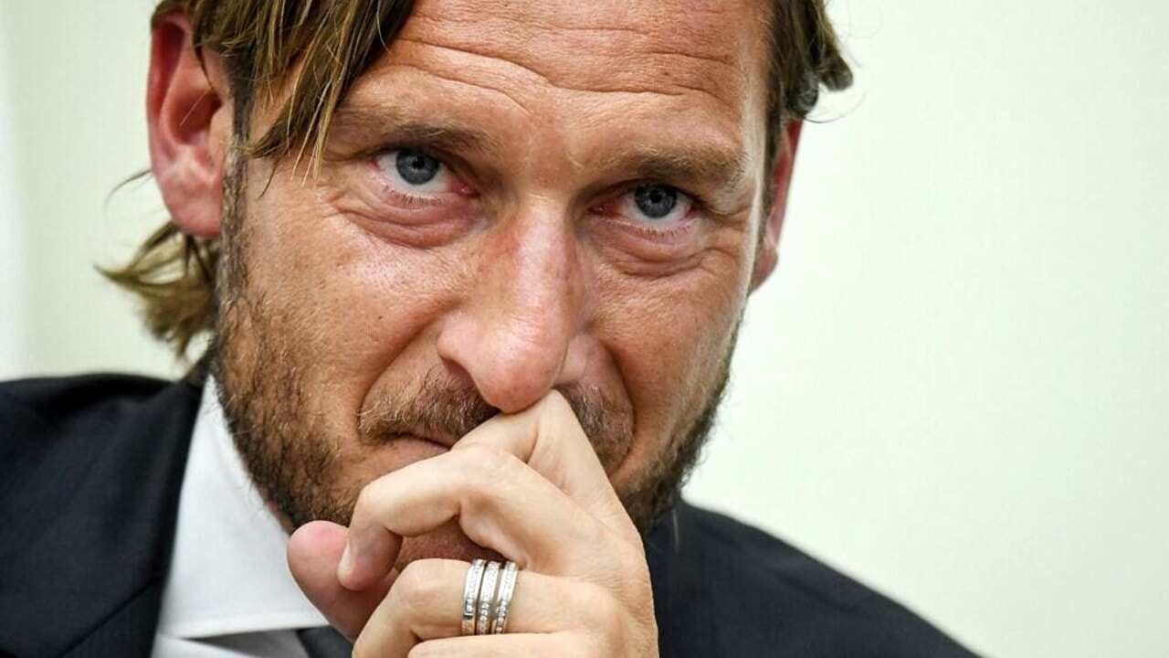 Francesco Totti via da Roma: ecco dove e con chi si trova l’ex calciatore