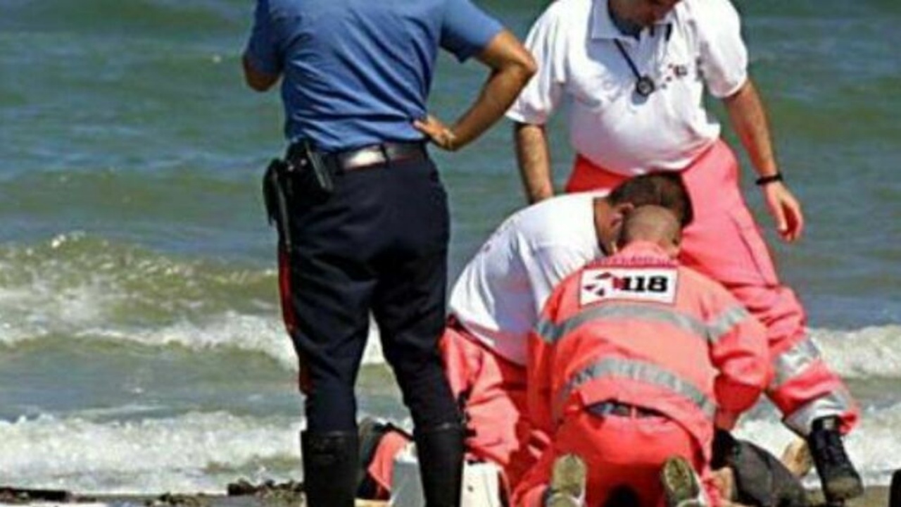 Man and 6-year-old son drowned in the sea