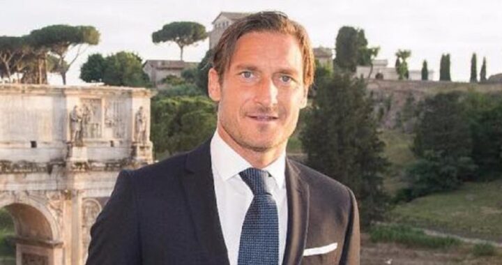 Francesco Totti paparazzato ancora a casa di Noemi