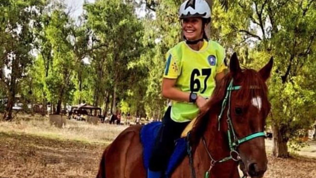 Martina Berluti non ce l’ha fatta: è morta a 17 anni dopo una caduta da cavallo