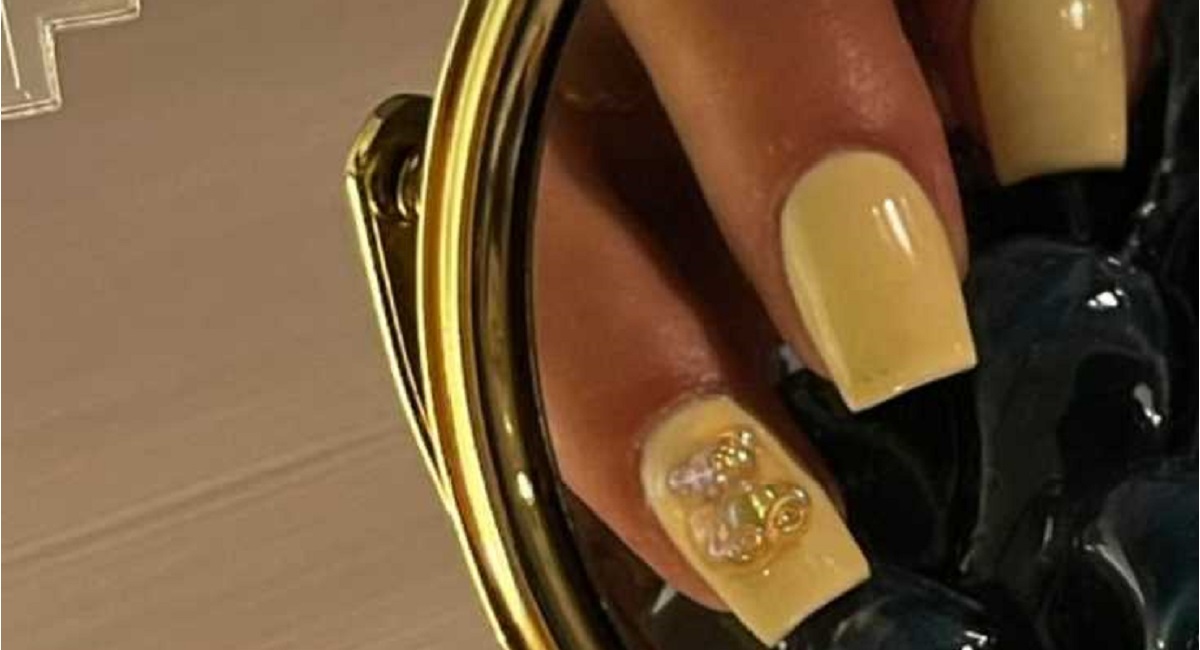 Soleil Sorge fa impazzire il web: la manicure