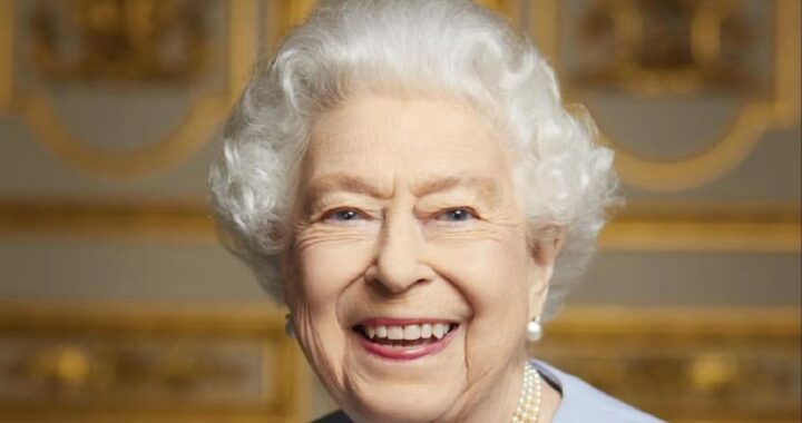 Regina Elisabetta II