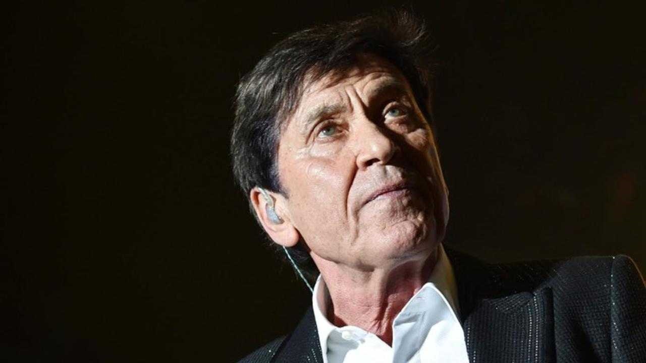 Foto mani Gianni Morandi