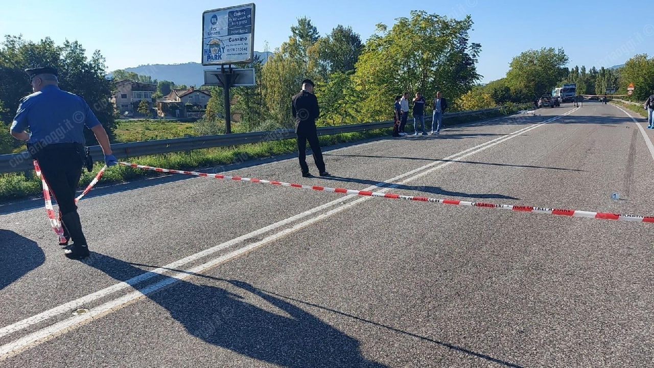 ragazza superstrada
