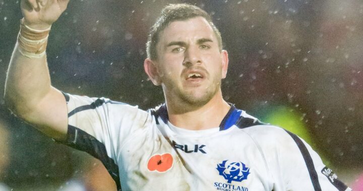 Adam Walker morto