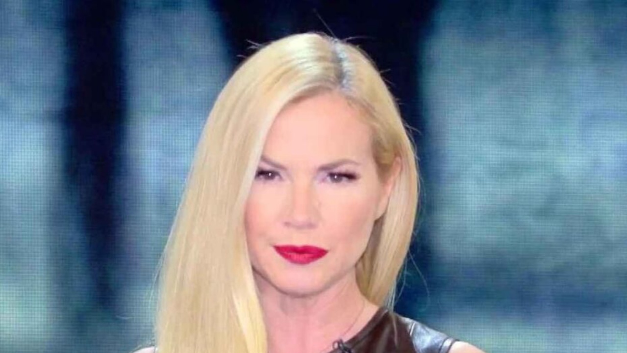 Mattino 5, caos in studio, Federica Panicucci costretta ad intervenire: cosa è successo