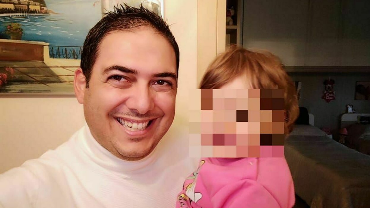 Fisciano, bimba di 2 anni gettata dalla finestra dal papà: la madre è andata a trovare l’uomo in carcere