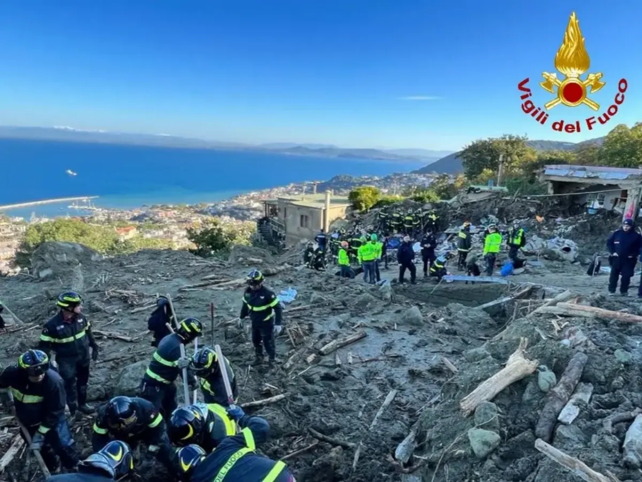 mamma e neonato morti abbracciati Ischia