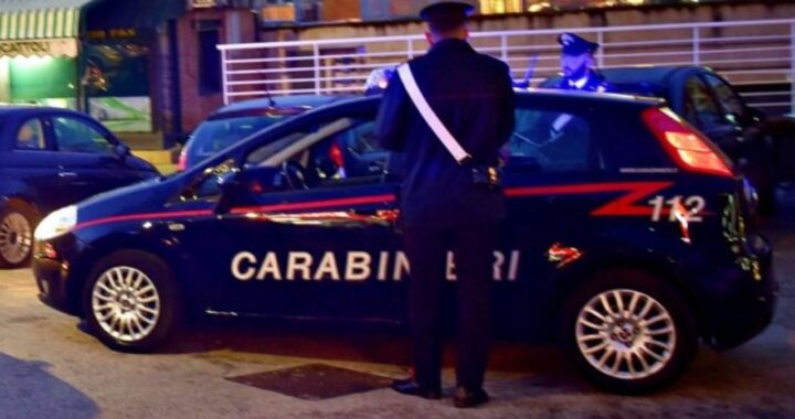 Anziana si chiude nel congelatore