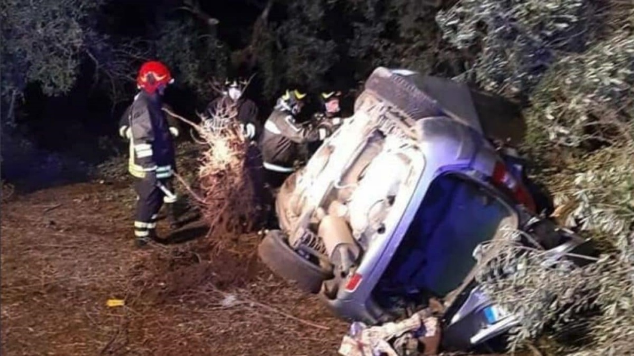 Due ragazzi di 18 e 19 anni  morti in un incidente in Puglia