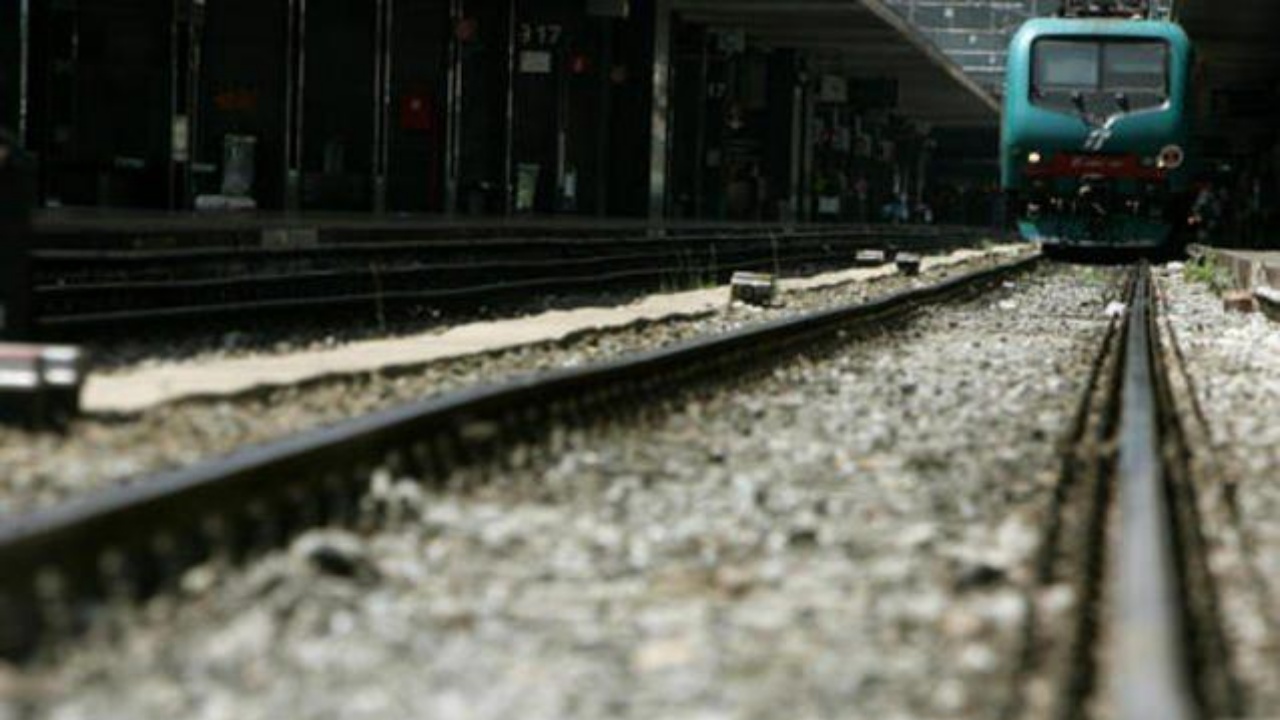 16-year-old girl hit by a train in Montesilvano