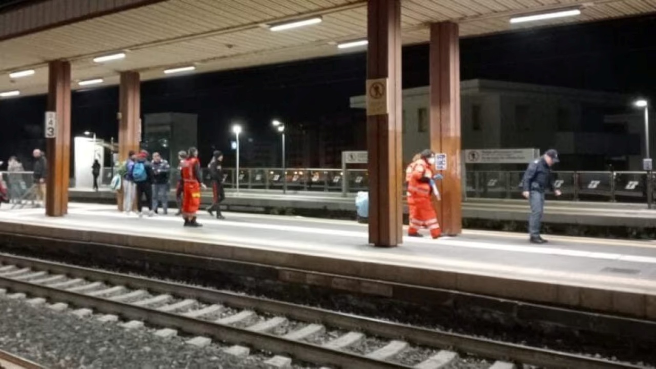 16-year-old girl hit by a train in Montesilvano