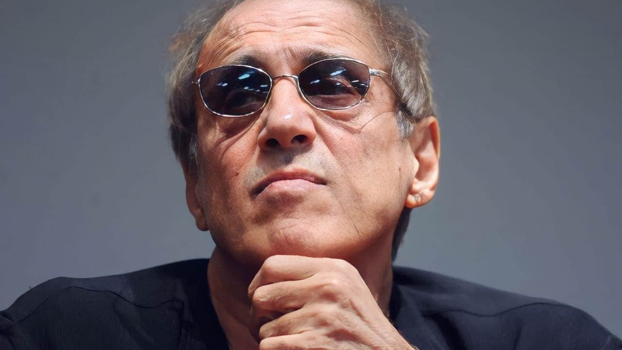 Paura per Adriano Celentano, il cantante avvistato al pronto soccorso: cosa è successo