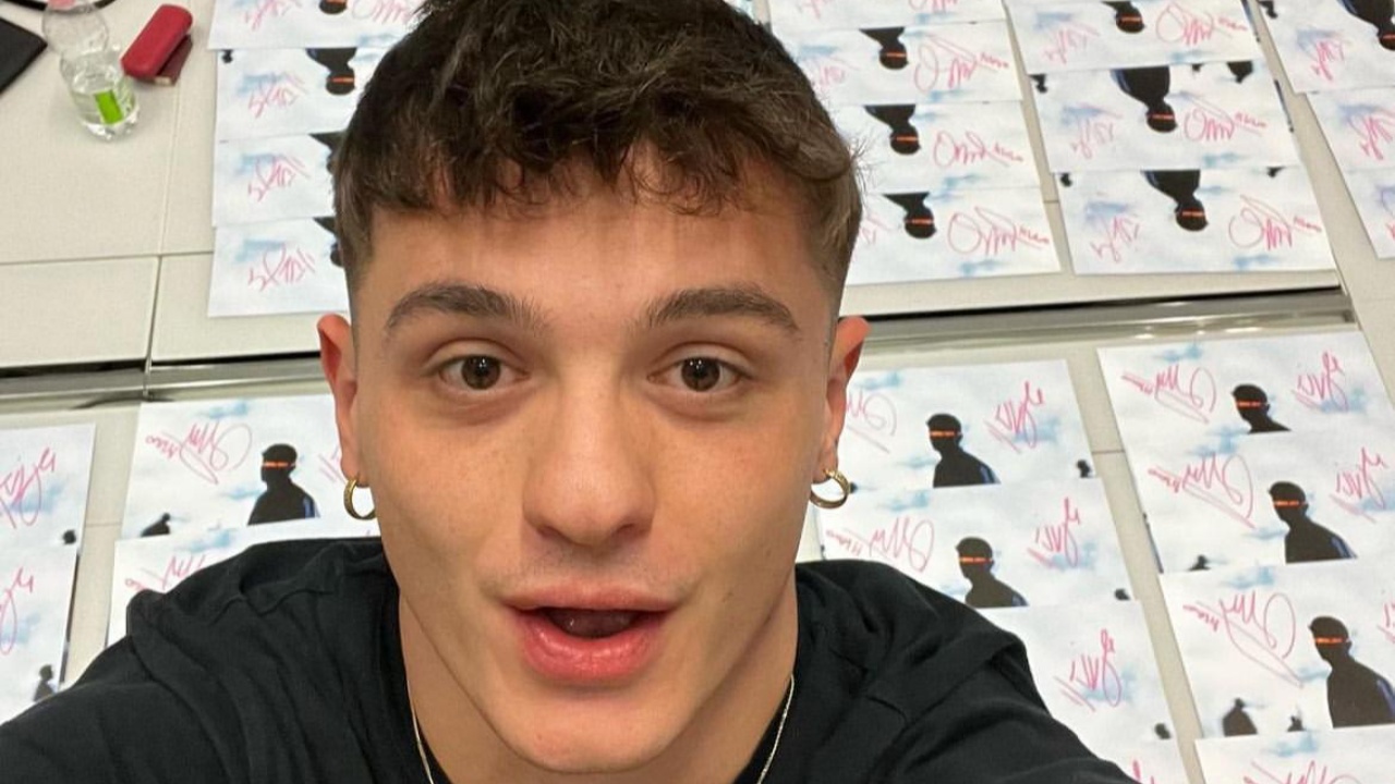 Olly esce allo scoperto: la rivelazione shock su Rosa Chemical