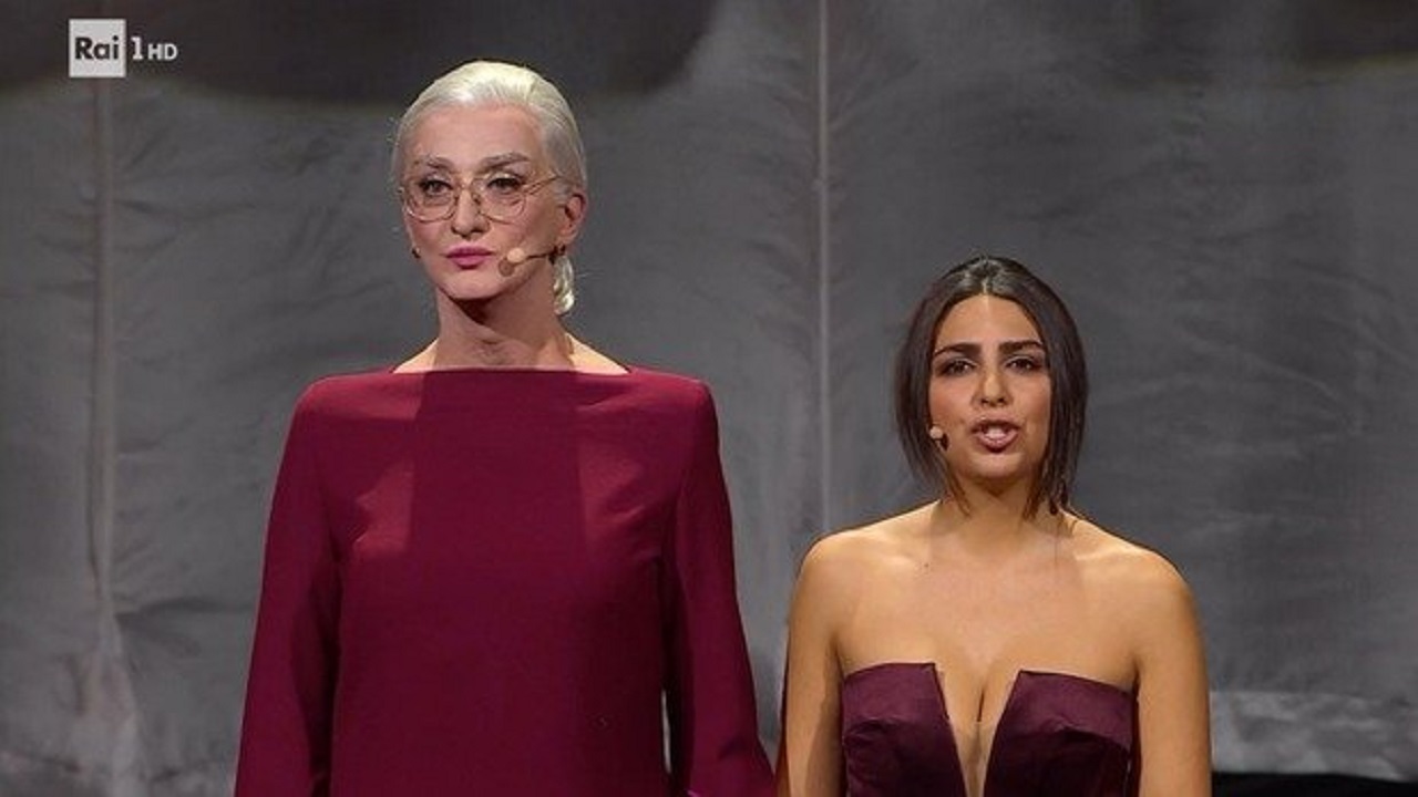 Drusilla Foer e Pegah Moshir Pour a Sanremo 2023 a sostegno del popolo iraniano, il toccante intervento