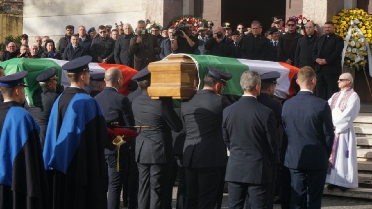 Funerali Guidonia due piloti