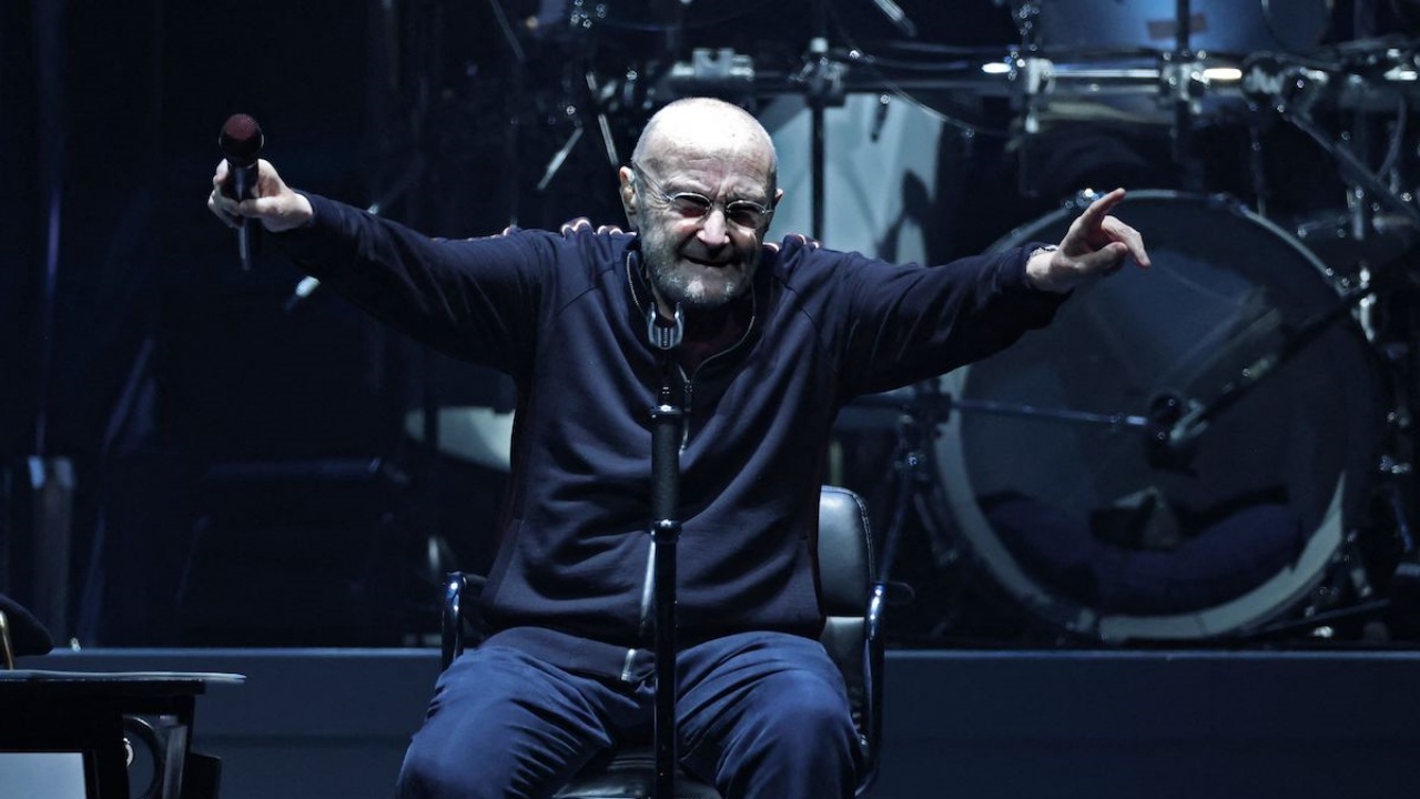 “Ormai è immobile”, il triste annuncio sulle condizioni di salute del grande Phil Collins