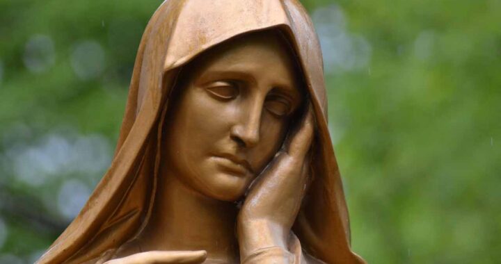 donna deceduta per cancro