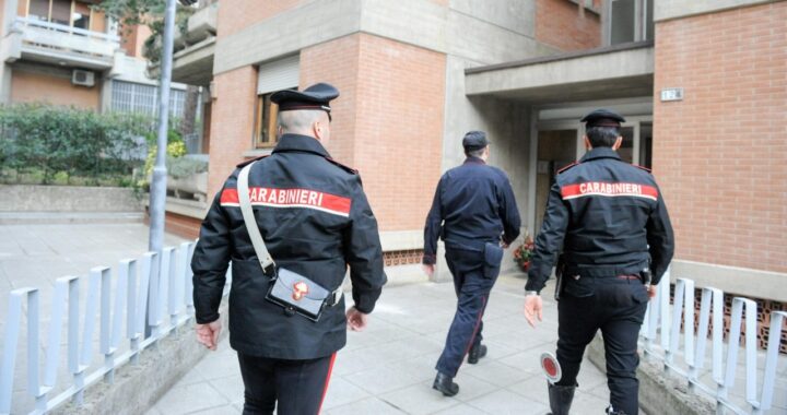 Giovane automobilista aggredito a Macerata
