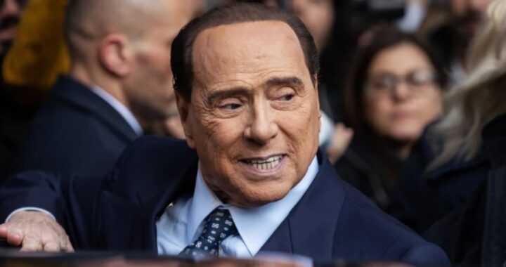salute Silvio Berlusconi
