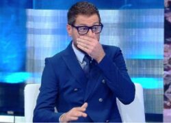 Enrico Papi battuta Totti