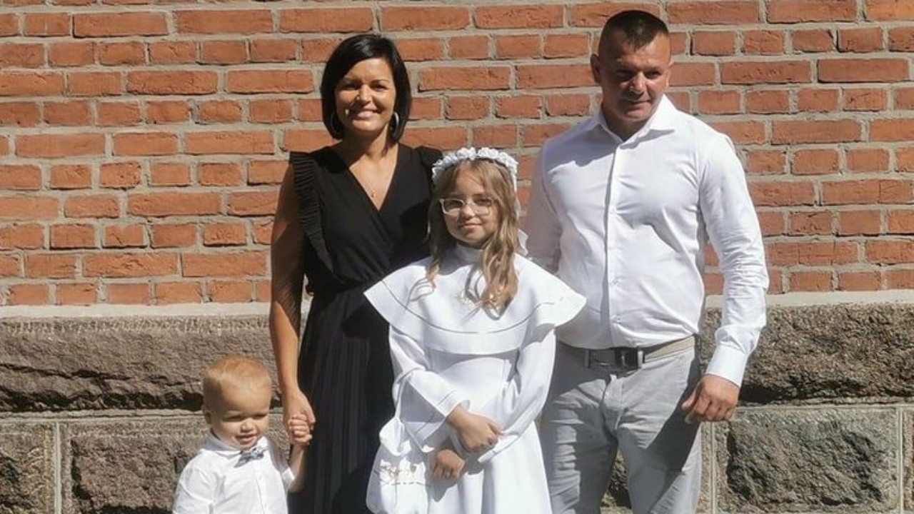 mistero morte Mamma, papà e due bambini