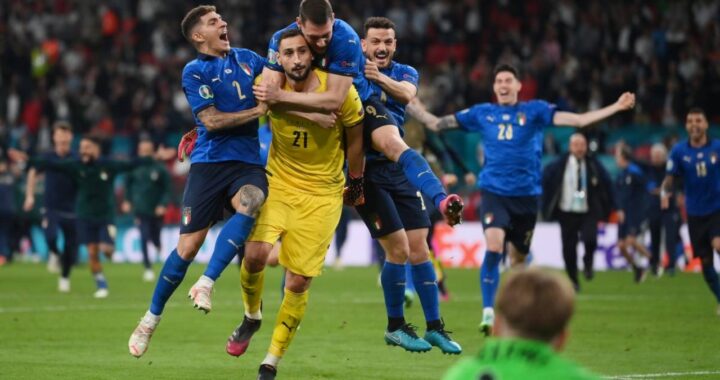 Gigio Donnarumma derubato