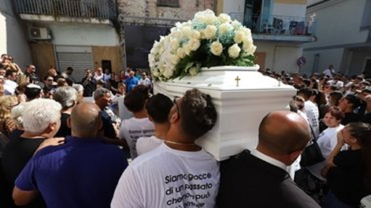 Giuseppe Turco, funerali del 17enne ucciso a Casal di Principe: le parole del vescovo