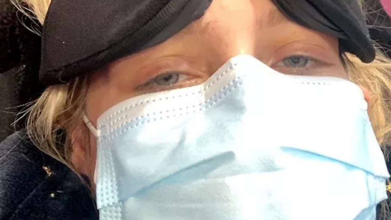 Il dramma di Kristie Haysman dopo la puntura di una zecca e una diagnosi sbagliata: “A 34 anni non posso più alzarmi dal letto”