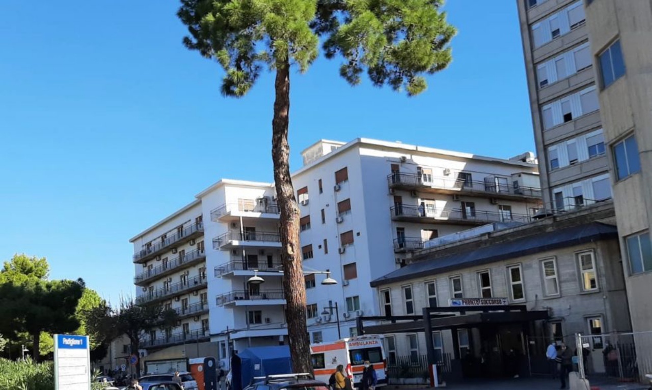 balcone bambina