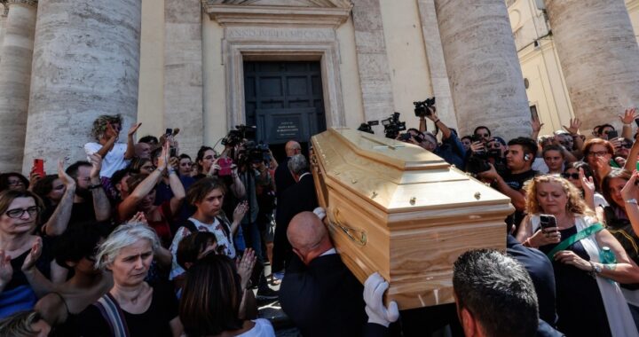 Funerale Michela Murgia