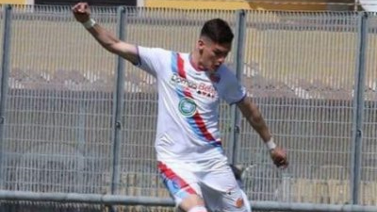 Manuel Puglisi, giovane calciatore di 23 anni, morto in uno schianto in moto
