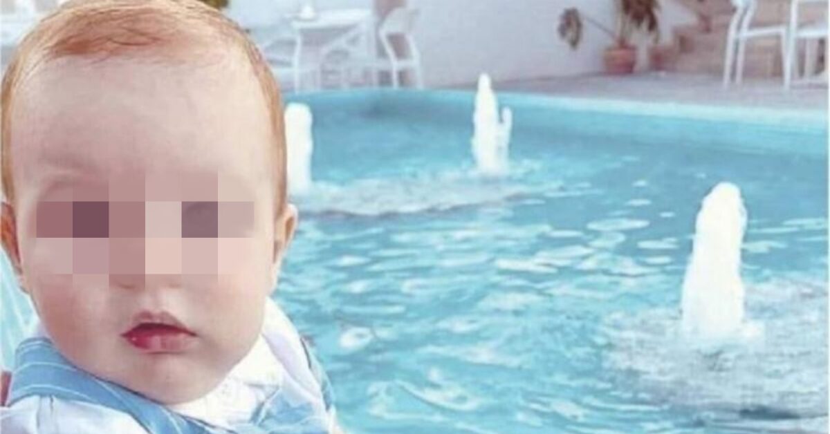 The parents of little Alessandro Izzi, who died in nursery school ...