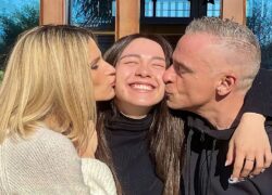 Aurora Ramazzotti, gli auguri a Eros Ramazzotti e Michelle Hunziker