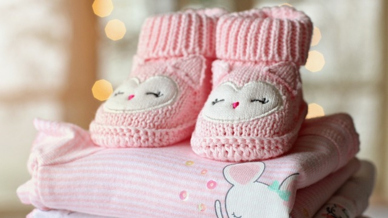 maltrattamenti bambina di 3 mesi