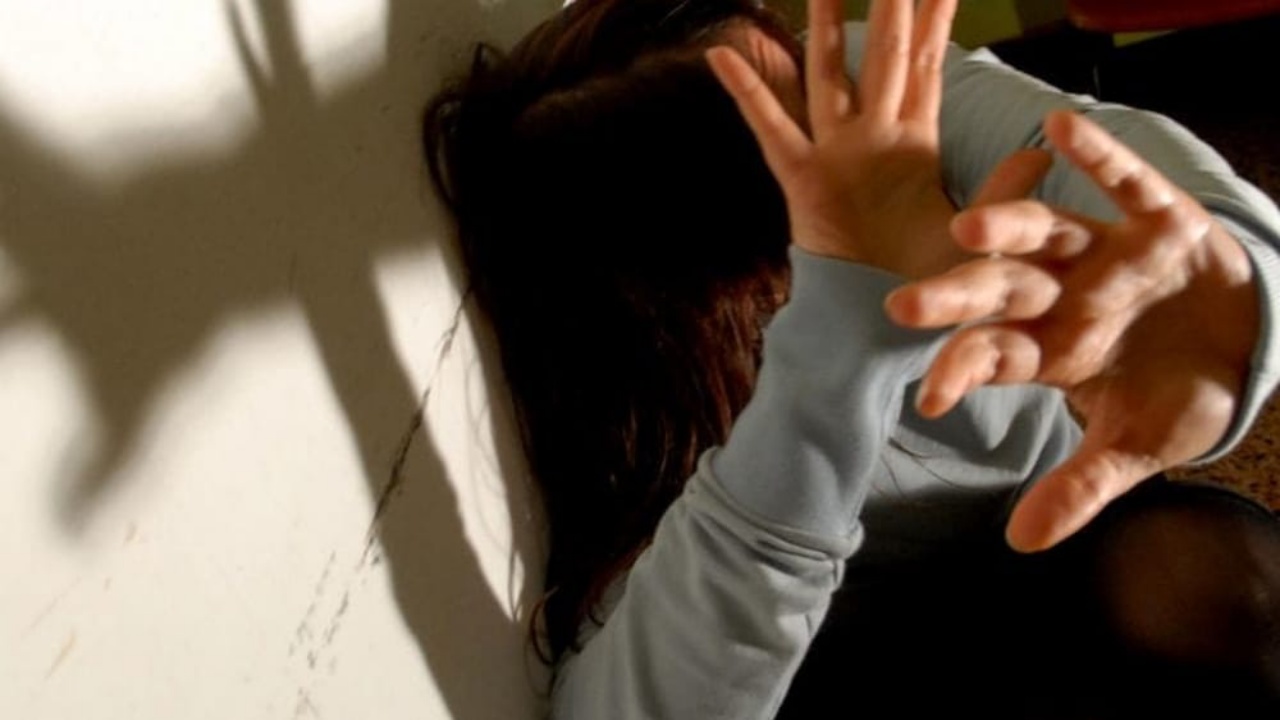 “Se non torni come farai la fine di Giulia Cecchettin!” Arrestato un 64enne per le minacce alla sua ex