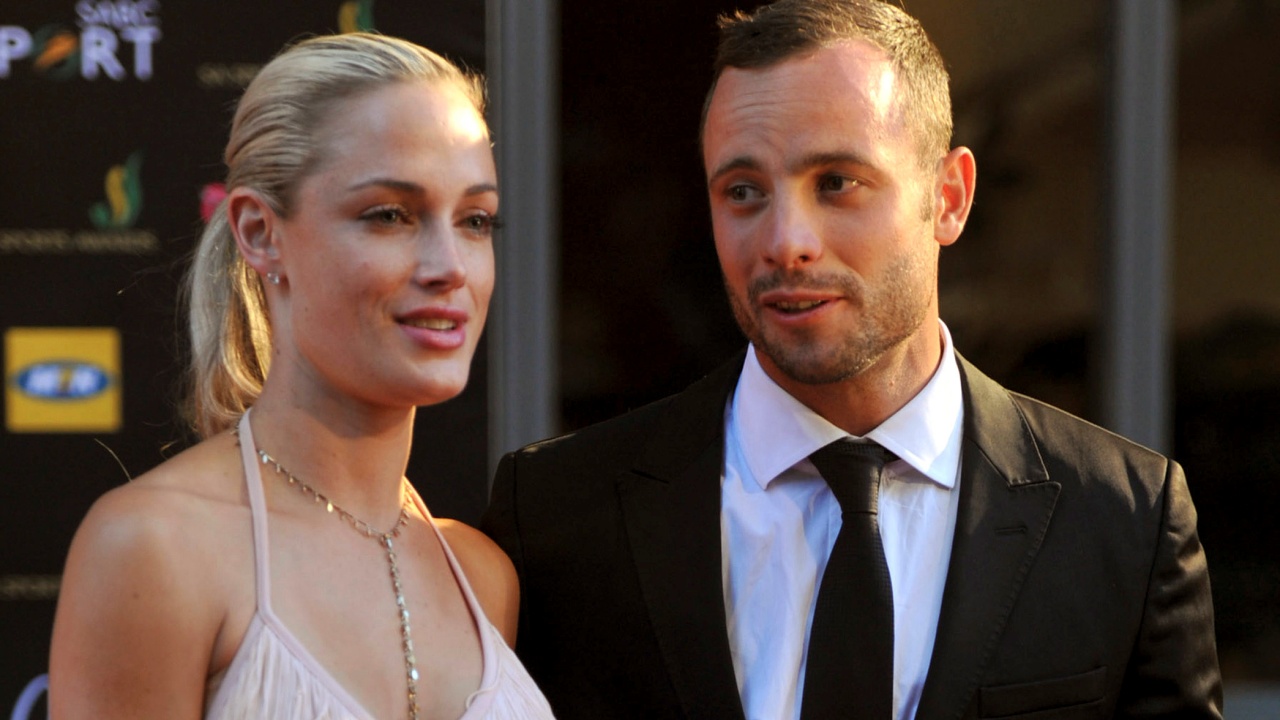 Oscar Pistorius uscirà di prigione a gennaio: 10 anni fa uccise la fidanzata