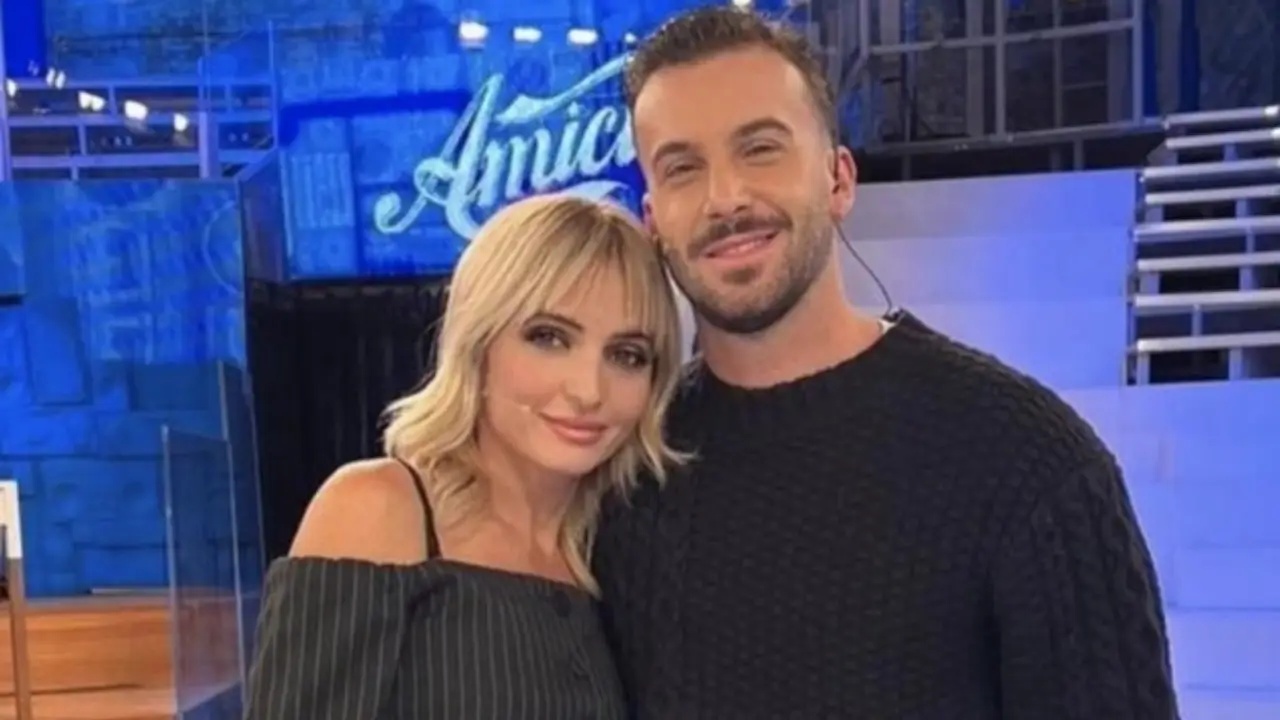 Veronica Peparini e Andreas Muller hanno scelto i nomi delle gemelline: l’annuncio sui social