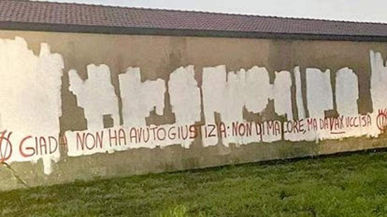 Giada Pollara, oltraggio al cimitero