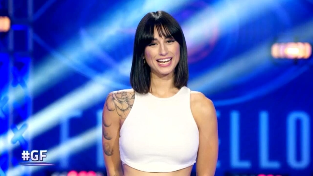 Grande Fratello, l’ex fidanzato di Letizia Petris si sfoga: “Come ho reagito al bacio con Paolo”