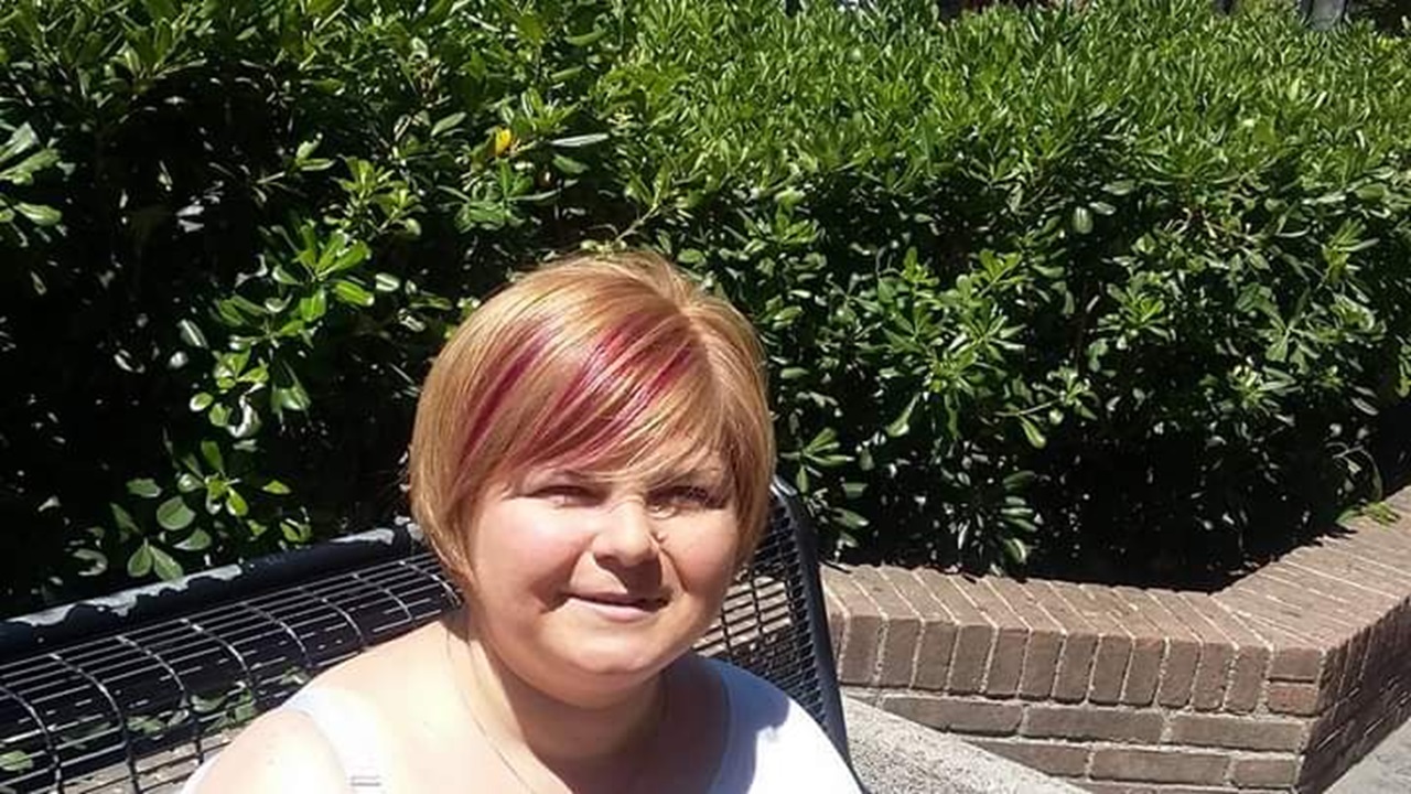 Melinda Deak perde la vita sulla Casilina, per un incidente: aveva 47 anni