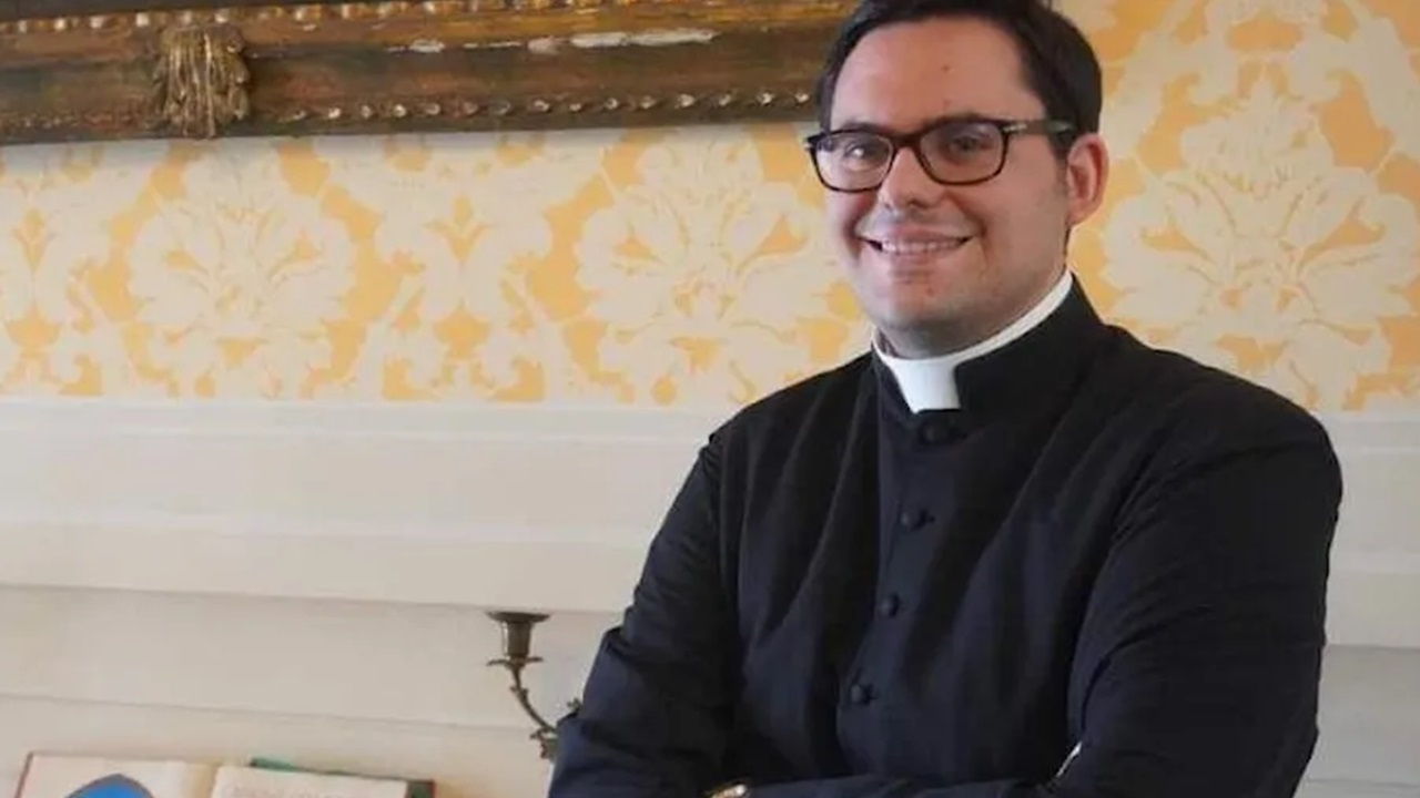 sacerdote di 32 anni morto