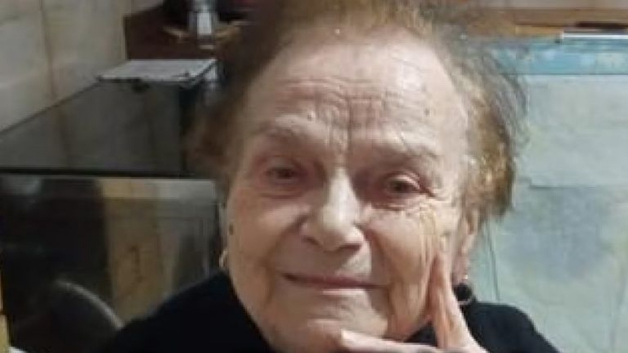 Carolina D’Addario non è morta per un malore, a scoprire la verità è stato l’addetto delle pompe funebri: arrestato il vicino di casa