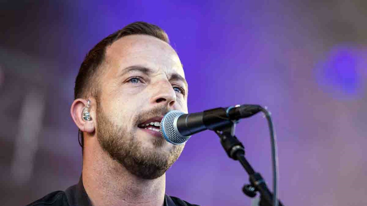 James Morrison's wife dies