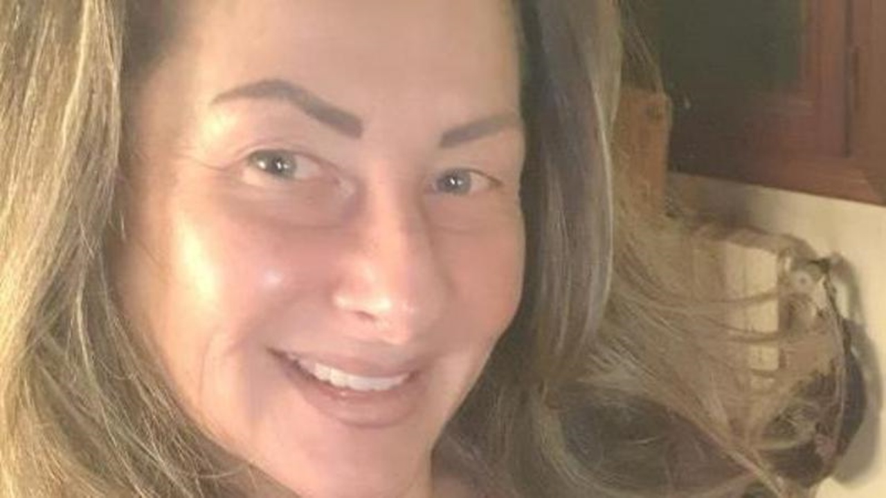 addio alla parrucchiera monica corrà