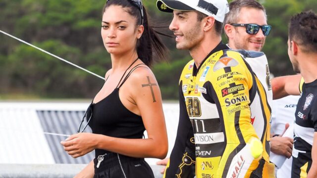 Andrea Iannone in festa sui social, il commento di Belen Rodriguez non passa inosservato: le parole della showgirl