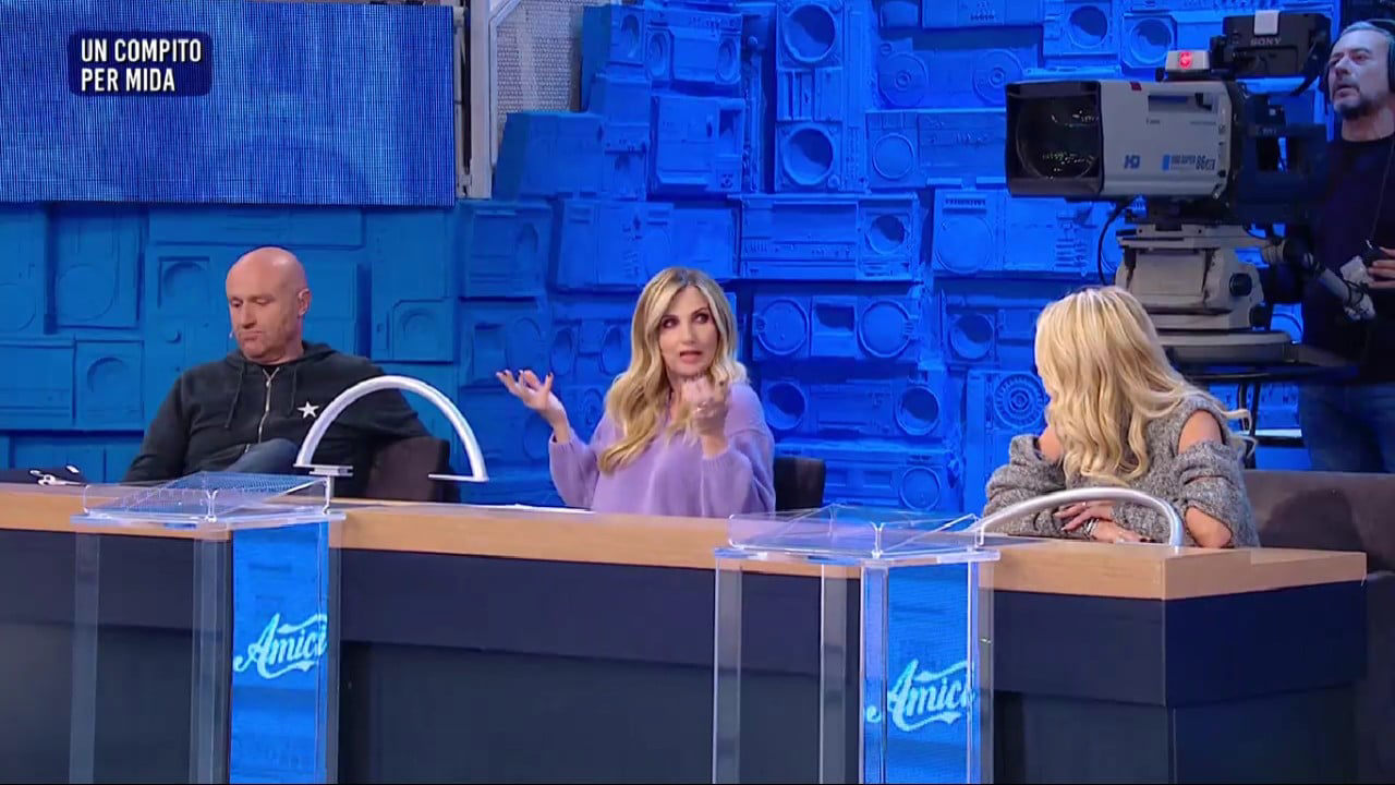 Anna Pettinelli e Lorella Cuccarini in disaccordo per Mida