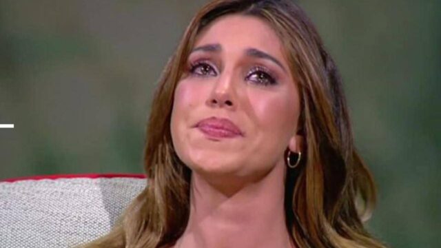 Belen Rodriguez il giorno di San Valentino non risparmia nessuno dei suoi ex: il post non lascia dubbi