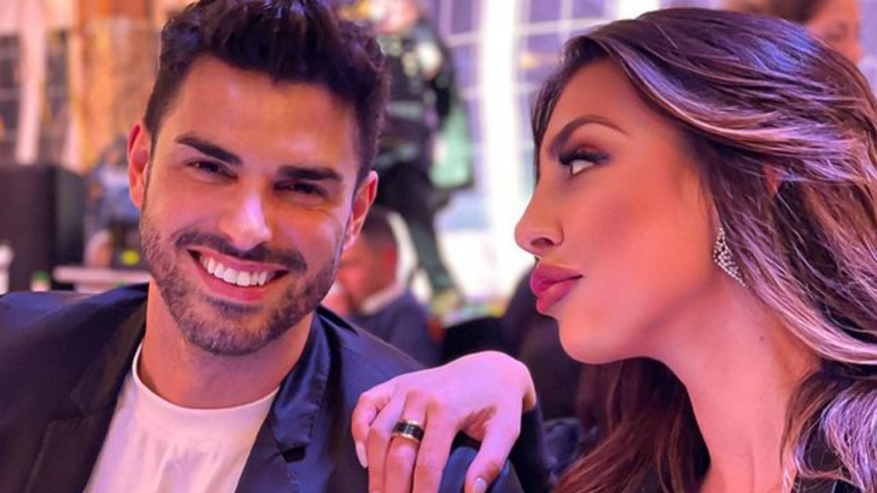 Cristian Gallella annuncia la fine della sua relazione con Sofia Oranges